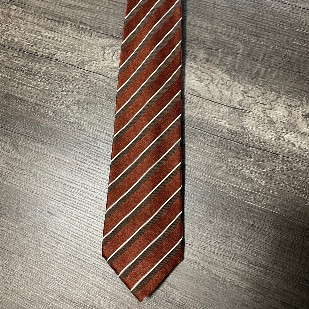 100% ITALIAN SILK DESIGNER TIE